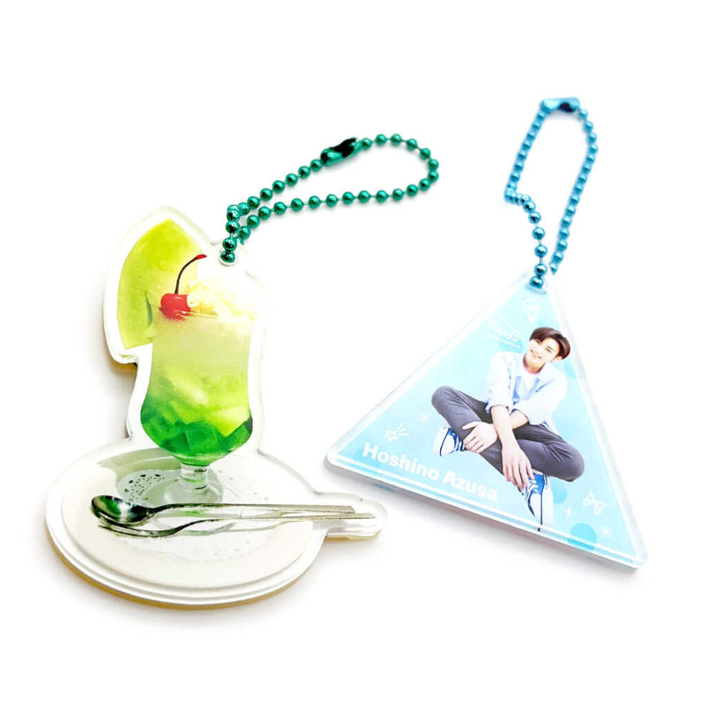 貼り合わせ 両面アクリルキーホルダーをオリジナルデザインで制作｜オリジナルグッズ作成のご依頼は株式会社ケイオー(OEM~販促品)